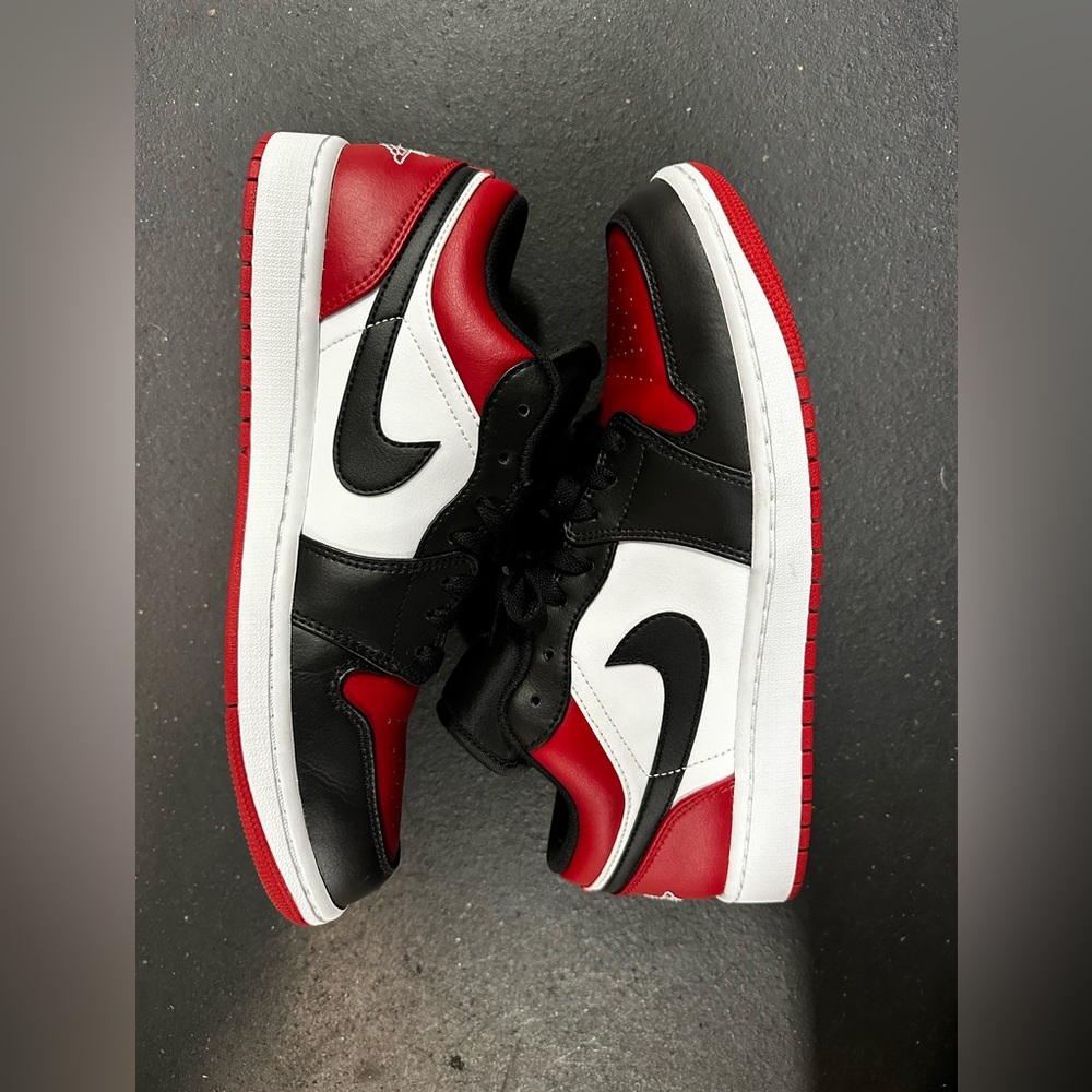 Jordan 1 low Bred Toe 2.0 size 10